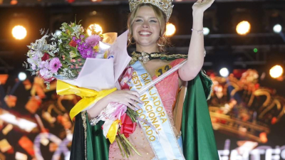 Nueva embajadora de la Fiesta Nacional del Dorado