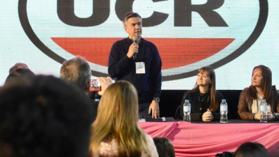 "Algunos, desde el rencor, nos quieren decir cómo resolver los problemas"