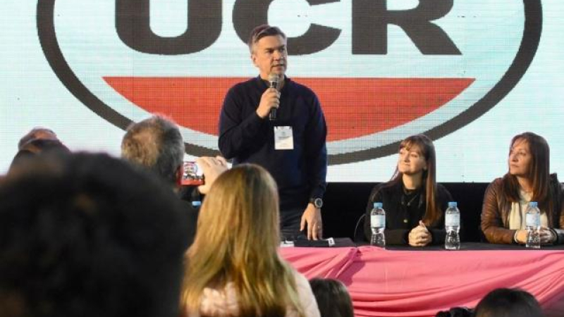 "Algunos, desde el rencor, nos quieren decir cómo resolver los problemas"