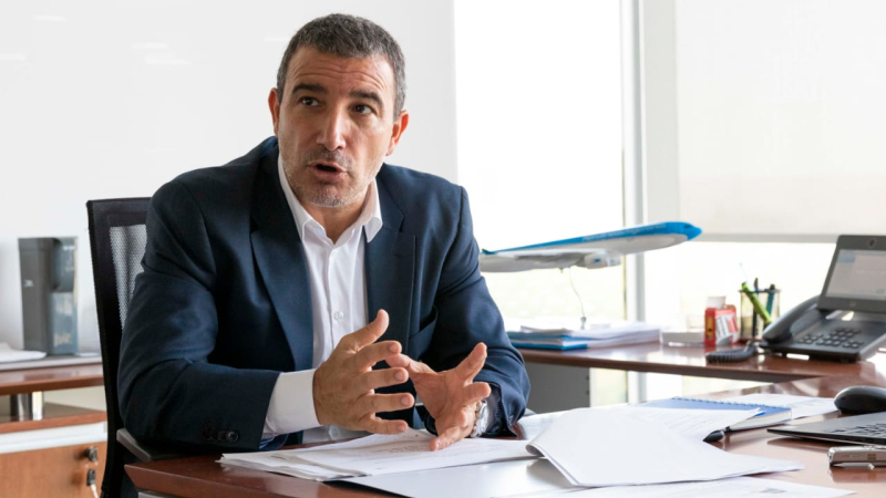 El presidente de Aerolíneas Argentinas dijo que se pierden 3 millones de dólares