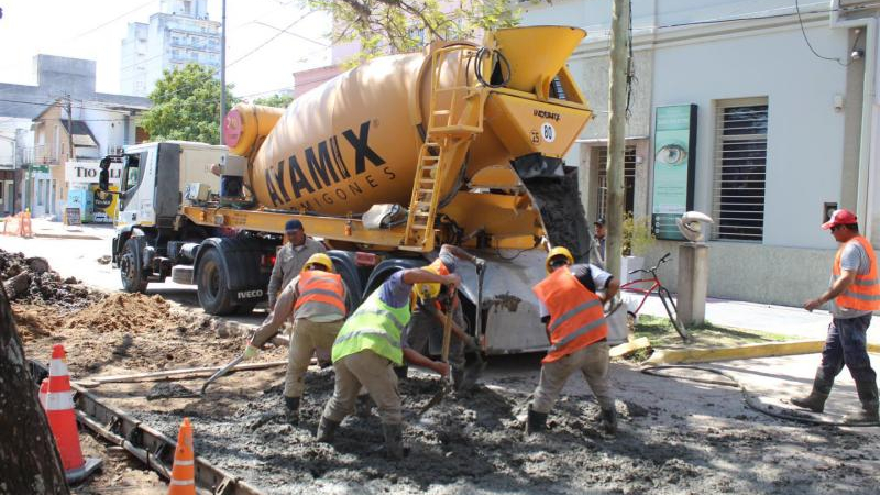 El Municipio repara el pavimento en varias arterias de la ciudad