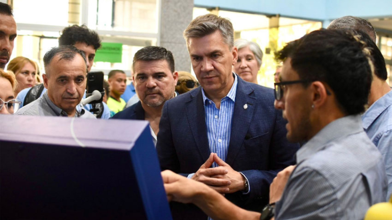 Zdero anunció la puesta en marcha de los turnos digitales en Salud Publica