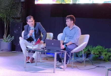 nor011124-019f01.jpg