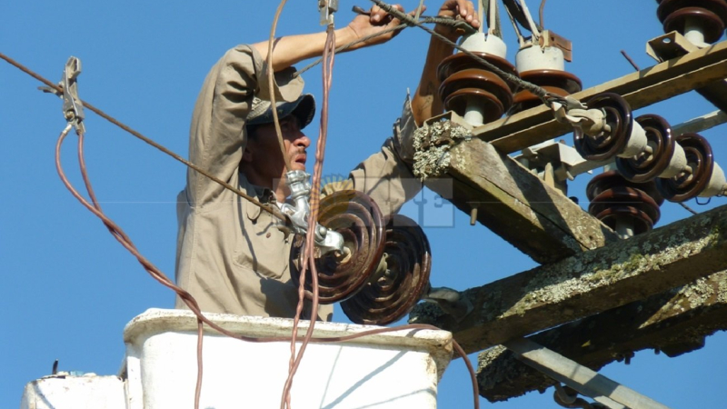 Domingo complicado con cortes de luz en el interior provincial