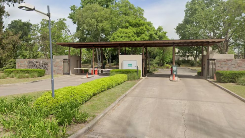 Murió el chico de 14 años que mató a su padre a tiros e hirió a su mamá y a su hermana en un country de Berazategui