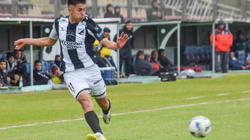 Juan Manuel Carrizo, uno más para For Ever