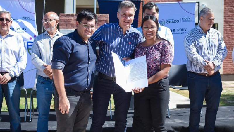 Zdero cumplió el sueño de la casa propia a familias de Puerto Bermejo