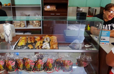 Cerró la panadería donde trabajaban, se organizaron y abrieron una nueva