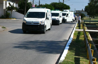 El gobernador entregó ambulancias para los hospitales del interior
