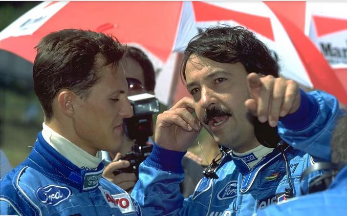 exmecanino de formula 1.JPG