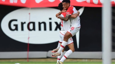 Estudiantes superó a Unión en La Plata