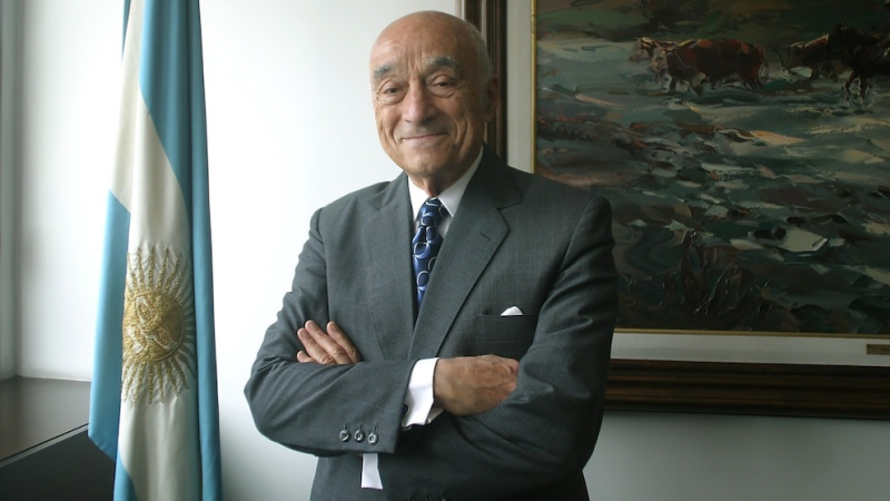 Murió Enrique Eskenazi, fundador y presidente del Grupo Petersen