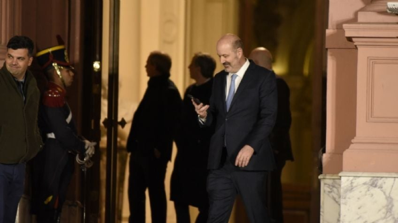 Sturzenegger pronosticó "abundancia de dólares"