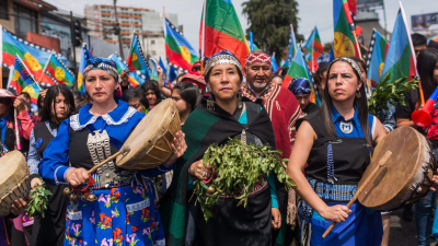 Violentos allanamientos a comunidades mapuche en Chubut