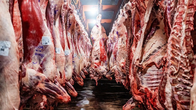 La escasez de oferta impulsa el precio de la carne y refuerza el avance del pollo