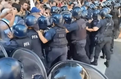 Fuerte represión en la marcha de los jubilados