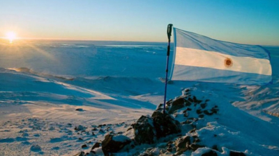 Antártida Argentina, nuestro lejano amor