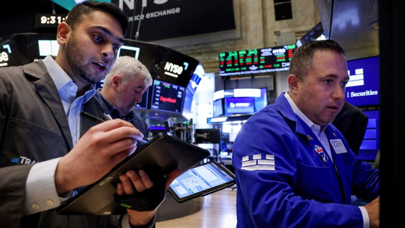 Las acciones argentinas caen casi 6% y el riesgo país vuelve a superar los 700 puntos