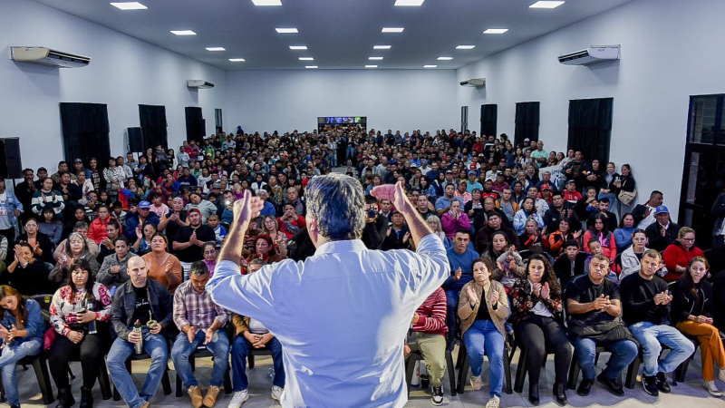 Capitanich recorre el departamento Bermejo y recoge demandas de familias chaqueñas
