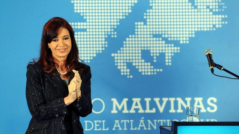 En su mensaje por Malvinas, CFK criticó a Milei por dejar el país "a merced de las grandes potencias"