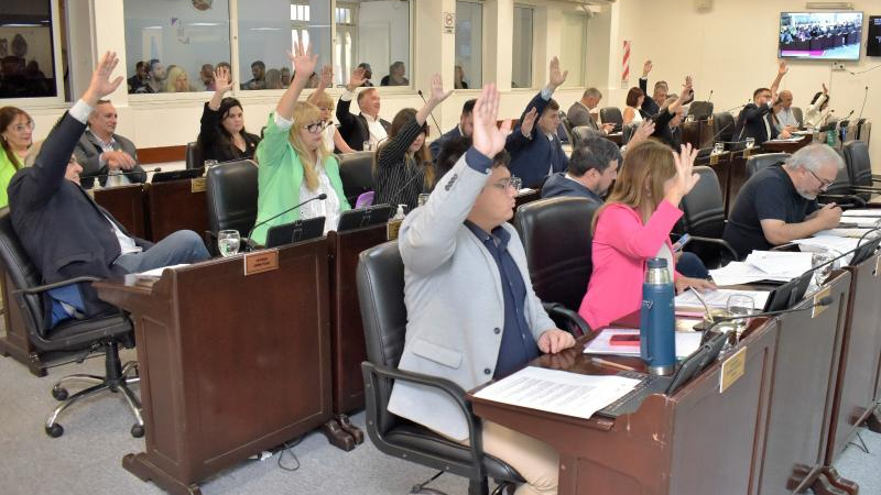 Proponen que Ficha Limpia alcance a proveedores del Estado