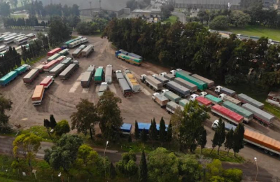 Se disparó el ingreso de camiones en los puertos cerealeros y se aguardan más