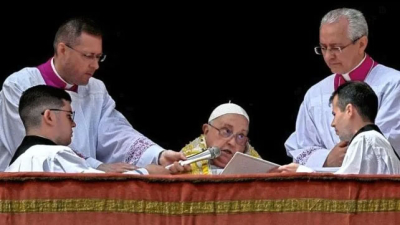 Esperó "hasta el domingo de gloria" para despedirse