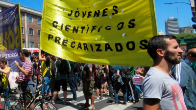 Jóvenes investigadores denuncian deterioro salarial y precarización laboral