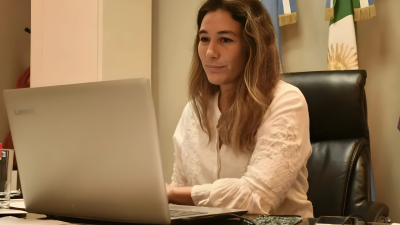 Piden llamar a indagatoria "urgente" a la exministra Marta Soneira