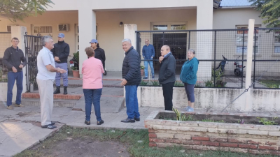 Retraso en la apertura de mesas por faltazo de las autoridades designadas