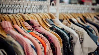Indumentaria pica en punta en las primeras horas del Hot Sale