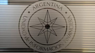 Nuevas reglas para operar con dólares en efectivo