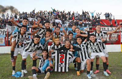 En el clásico número 400, For Ever golpeó en los momentos justos y venció 2-0 a Sarmiento