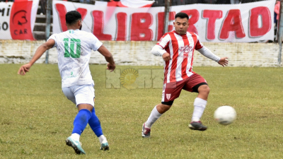 Policiales y Regional quedaron a mano en un partido a puro gol