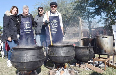 Hoy se hará el 4° campeonato de locro en la Ciudad Termal