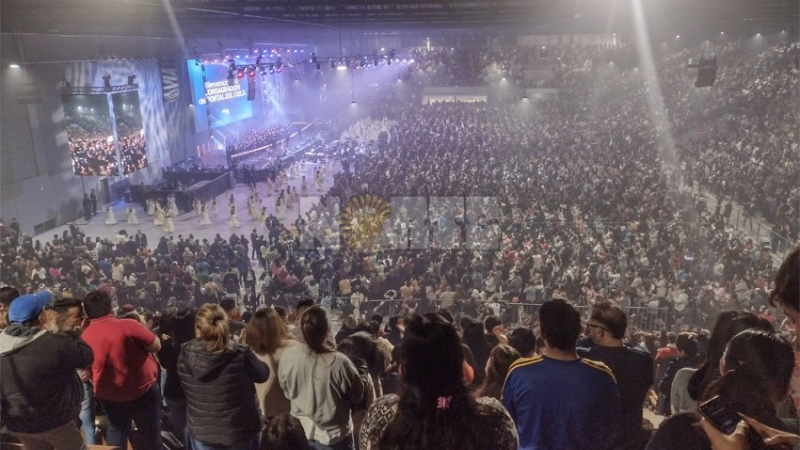 El "milagro" de los dólares: el pastor Ledesma contradijo a su hijo