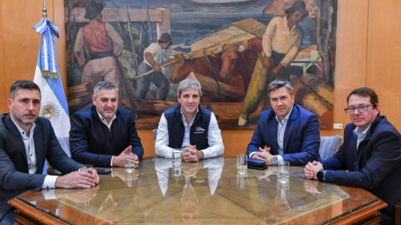 Zdero avanzó con el ministro Caputo en la agenda conjunta de trabajo
