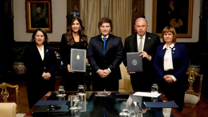 El gobierno nacional acordó con Estados Unidos cooperar en seguridad y la exención de visas