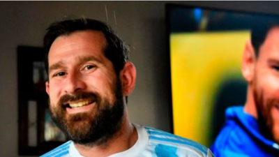 Polémica: un imitador de Messi será candidato y quiere llevar el nombre del futbolista en la boleta