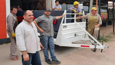 "Tenemos que dejar de esperar todo del Estado y aprender a ganarnos el pan"