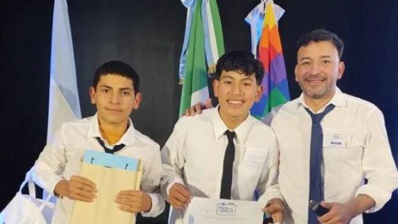 Alumnos de El Zanjón a la instancia nacional de la Feria de Ciencias