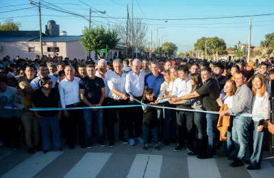 Satisfacción vecinal por el pavimento de la calle Tránsito Cocomarola