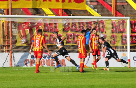 clasico forever sarmiento.jpg