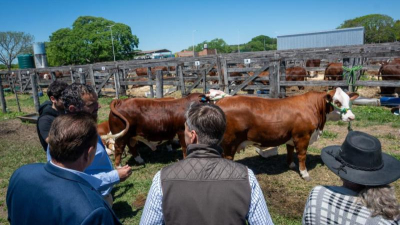Zdero ratificó compromiso con la producción en destacada cita ganadera