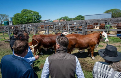 Zdero ratificó compromiso con la producción en destacada cita ganadera