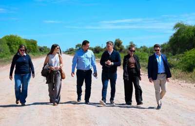 Delegación de Fonplata recorrió con el gobernador un tramo de la ruta 9
