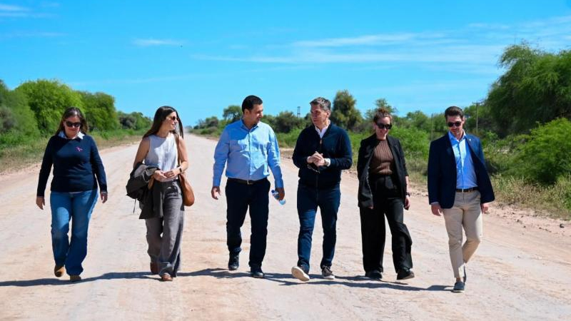 Delegación de Fonplata recorrió con el gobernador un tramo de la ruta 9