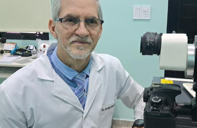 Advierten sobre falsos médicos: una amenaza creciente para la salud visual