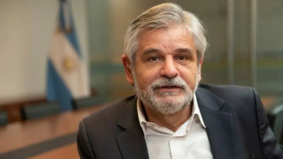 El exministro de educación Daniel Filmus presenta un libro en Resistencia