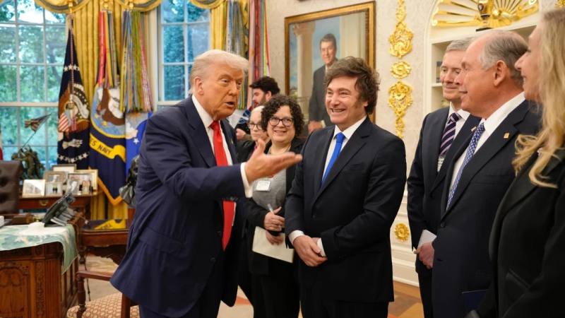 Consideran que la ayuda de Trump a Milei es una decisión "geopolítica"